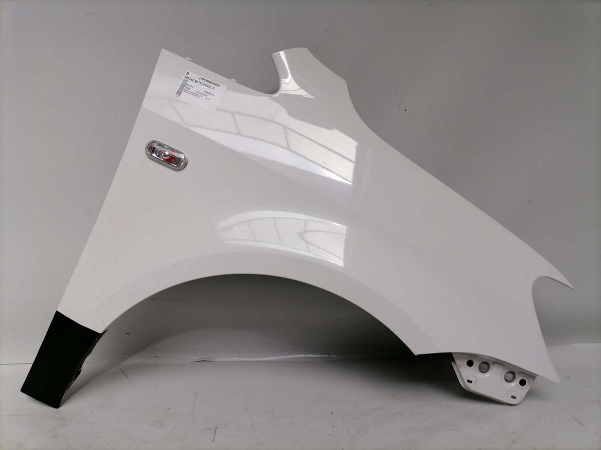 VW Caddy 3 2K original Kotfl&uuml;gel vorn rechts LB9A Candywei&szlig; Facelift Bj.2011